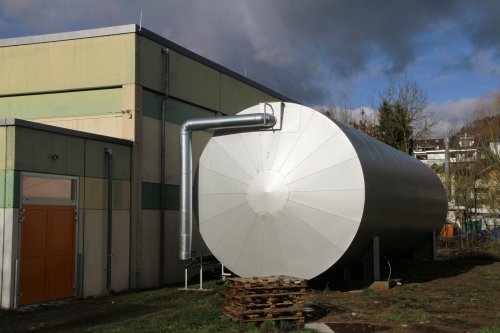 22.000l Pufferspeicher hinter der Wachtkopfhalle